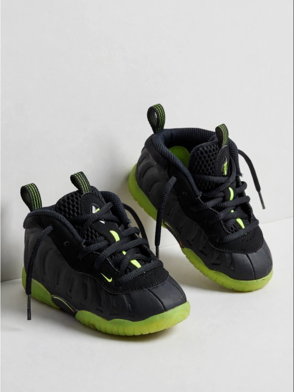 Nike Kids Black Sneakers with Neon Green Accents